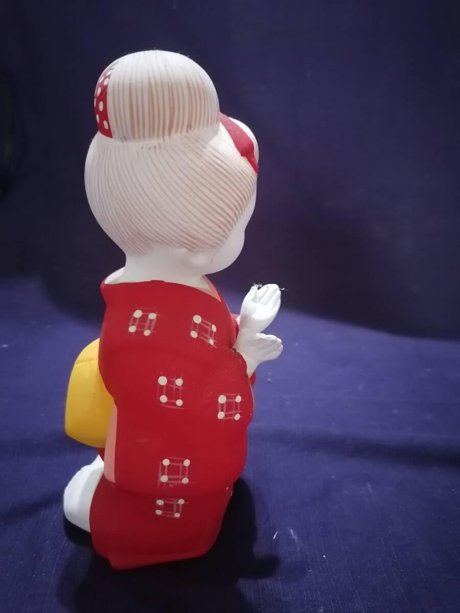 美品 博多人形 あやめ 日本人形 伝統工芸品 着物人形 女性座り姿 美品 博多人形 あやめ 日本人形 伝統工芸品 着物人形 女性座り姿