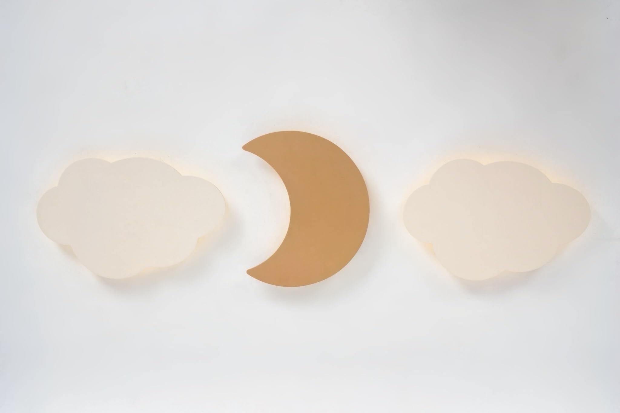EUNOIA DREAM Pack de 3 Apliques Lámparas de Pared LED 1 Luna - 2 Nubes, Quitamiedo Habitación Infantil, Luz Nocturna Bebés y Niños, Luz Cálida, Ideal recién nacidos Baby Shower, Sin Cables Peligrosos