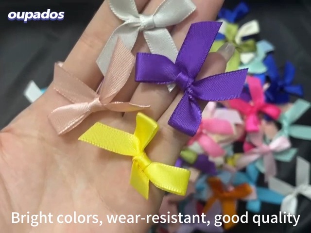 oupados 100 Pezzi 4×2.5cm Multicolori Mini Fiocchi Decorativi Fiocchi Colorati Mini Fiocco di Nastro per Decorazione di Regali di Cerimonia Nuziale Ornamento Fai da Te Fiocchi