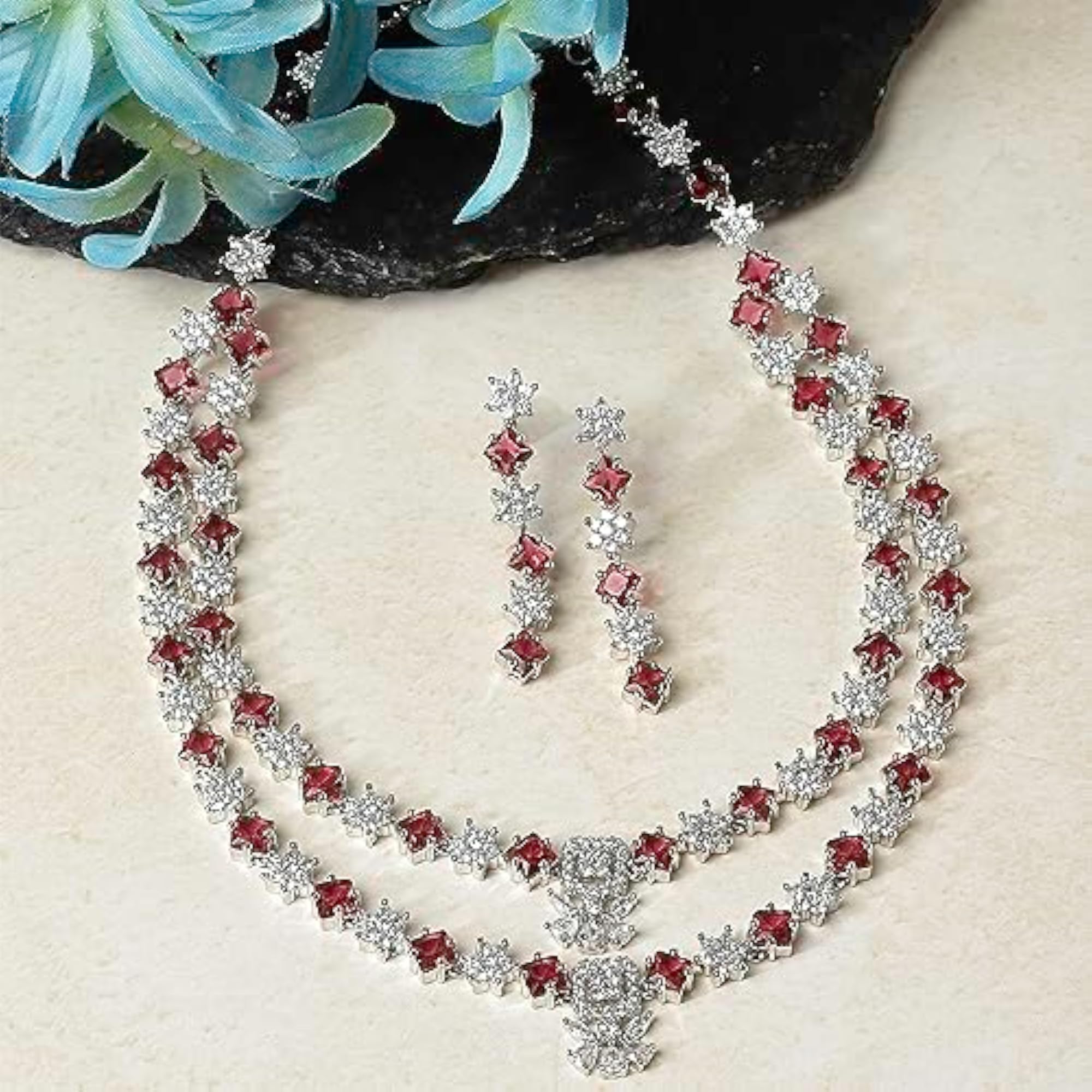 Rhodium-Plated Star Shaped Laye Necklace With Earrings Set