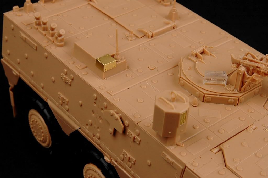 Hobby Boss German Boxer MRAV Vehicle Model Building Kit