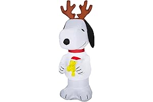 Snoopy Christmas Inflatable Yard Decoration