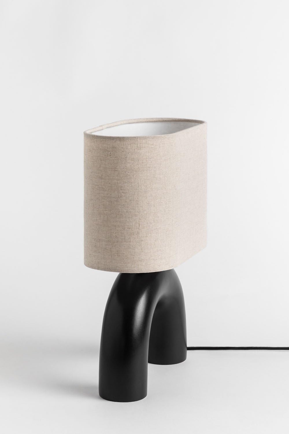SKLUM Ceramiczna lampa stołowa Finley