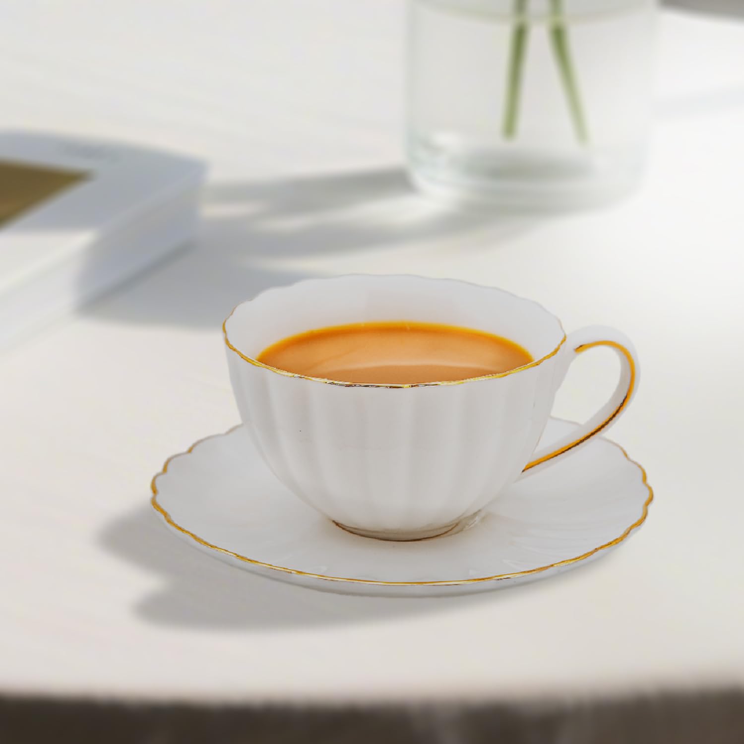Porzellan-Teetassen und Untertassen, britischer Stil, Keramik-Teetasse, Kaffeetasse, Espressotasse, weißes Teetassen-Set für Frauen, Zuhause, Küche, Büro, Café, Teeparty, 200 ml, 6 Stück