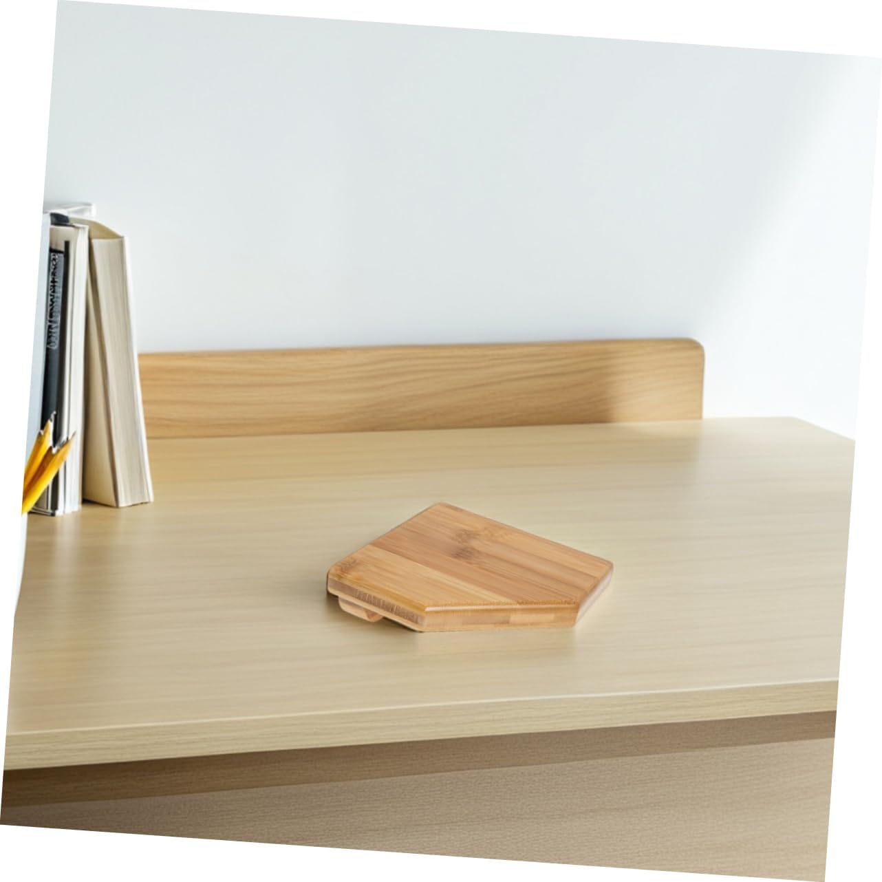 2pcs Wall Mounted Corner Shelves Rustic Bamboo Floating Shelves for Bathroom Kitchen Living Room Storage Easy Install Triangular Design