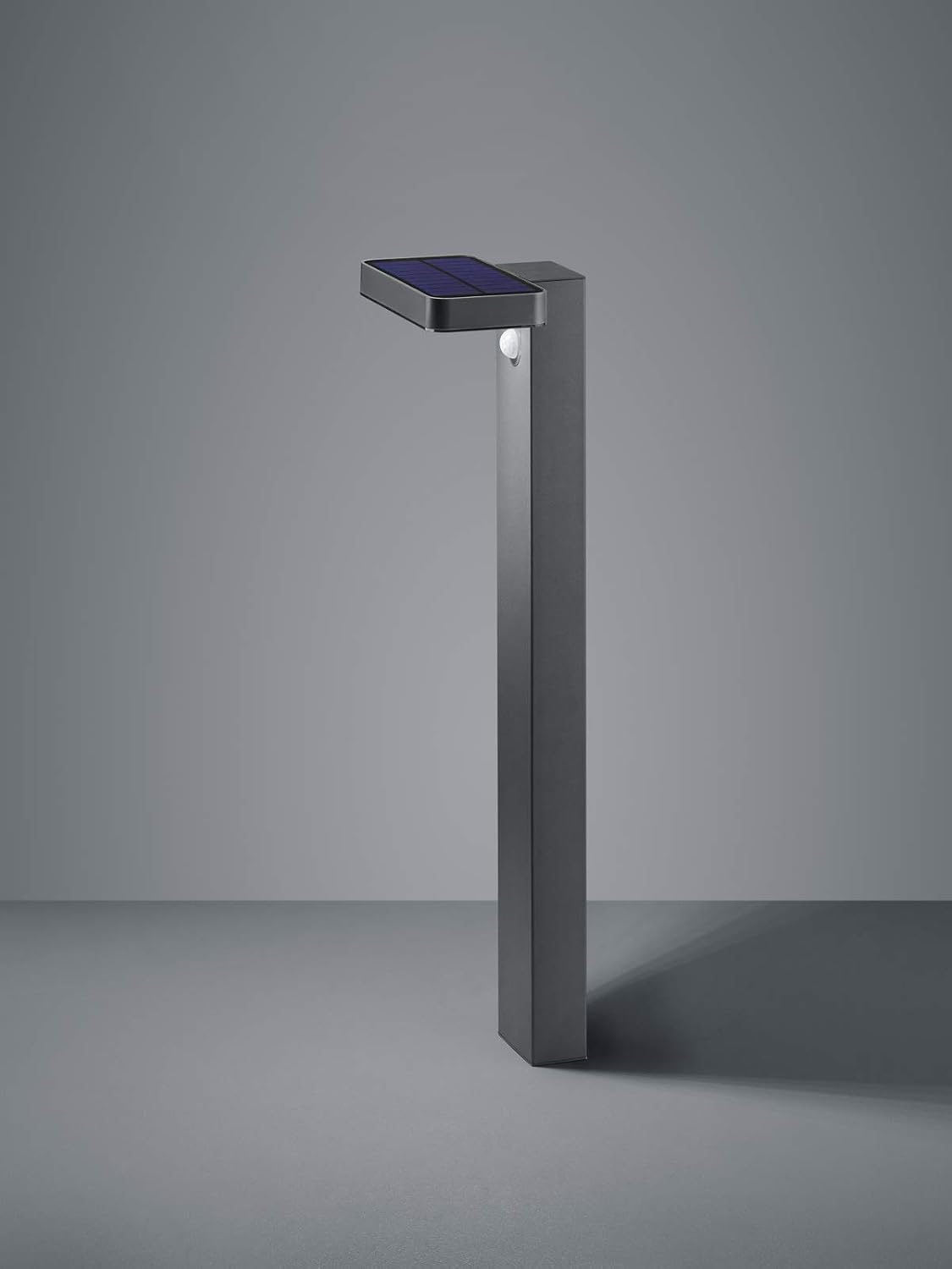 Reality Leuchten Esquel R42261142 LED Solar Outdoor Path Light Plastic Anthracite with Motion Sensor Includes 4.5 Watt LED - Image 3