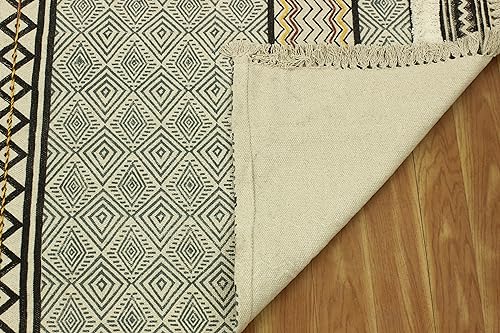 Tapis géométrique en coton grand format pour habiller un sol froid - 7