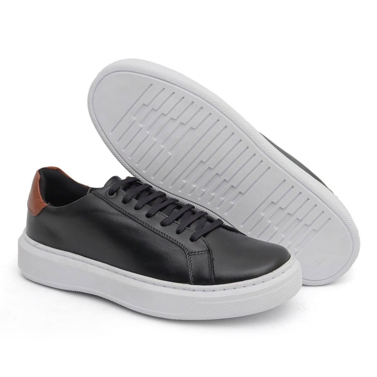 Tênis Casual Masculino Couro Nobre Premium Confortável em promoção! Veja a oferta e mais achadinhos de Sapatos 3 Hoje é o melhor dia para comprar Tênis Casual Masculino Couro Nobre Premium Confortável com aquele preço maroto! Promoção! Aproveite a oferta! 3