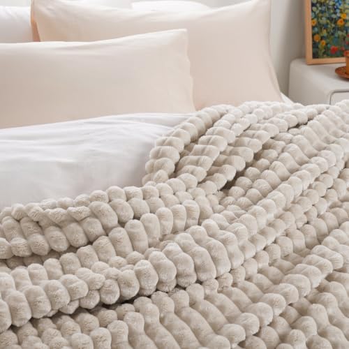 PHF Kuscheldecke Flauschig 150x200cm – Weiche Fleecedecke in Eiche, Warme Wohndecke für Bett Sofa Couch, Kein Fusseln, Oeko-Tex Zertifiziert, Tagesdecke Überwurfdecke