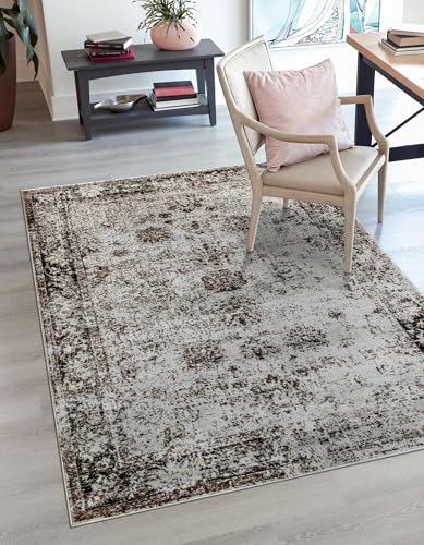 Unique Loom Sofia Collection Area Rug & Pad - Casino Bundle (5' 3