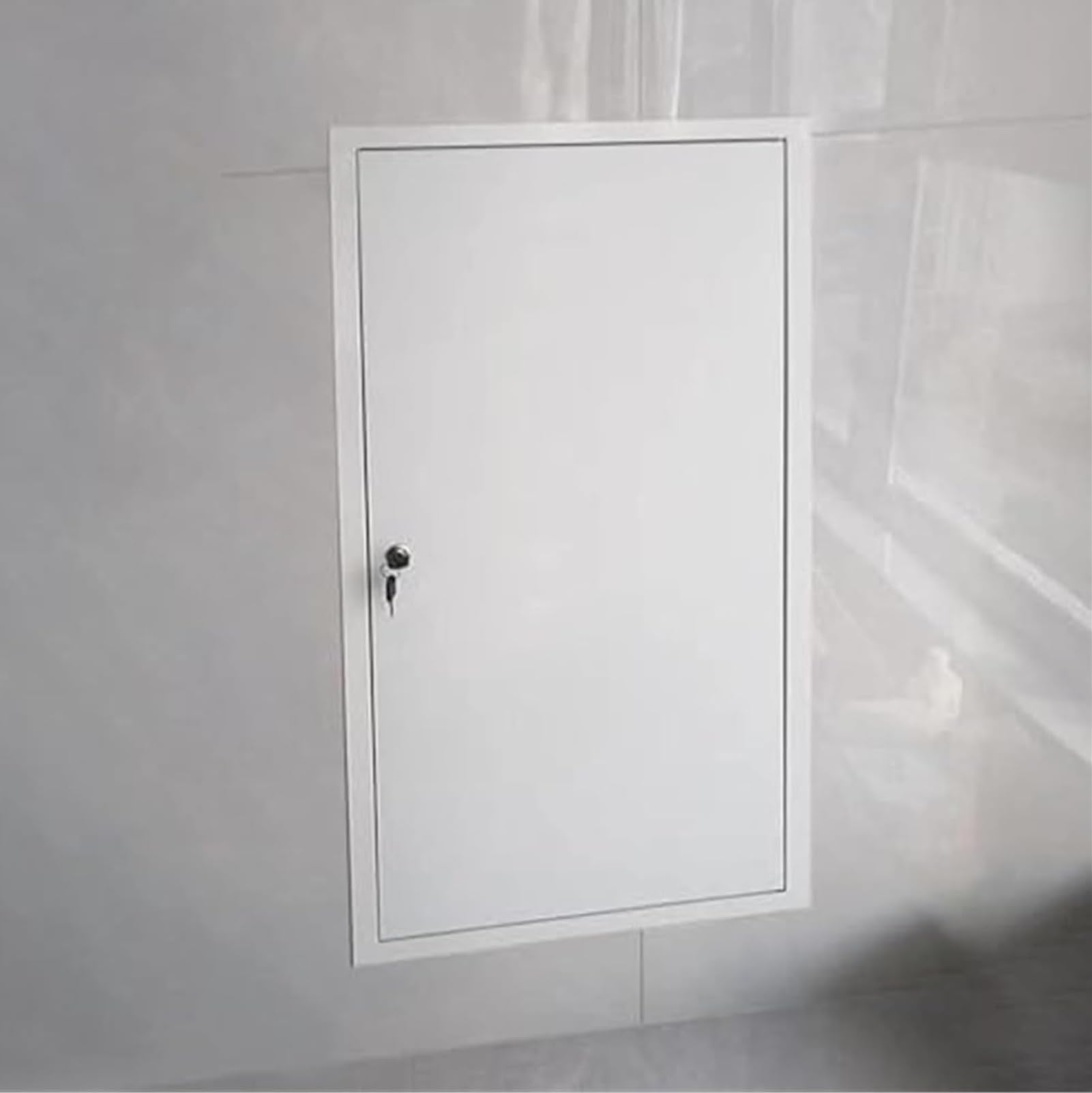 Panel de acceso metálico empotrada 50x91 con llave para registro de aire acondicionado
