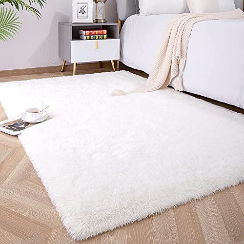 Foxmas Soft Fluffy Area Rugs for Bedroom Kids Room Plush Shaggy Nursery Rug Furry Throw Carpets for Boys Girls, College Dorm Fuzzy Rugs Living Room Home Decorate Rug, 4ft x 6ft, Cream