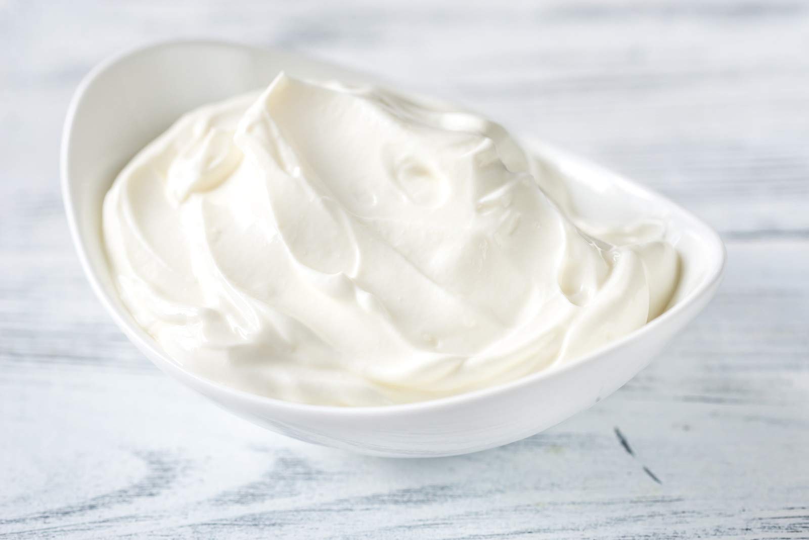 Transglutaminase. Natürliches TG - Enzym zum festigen nativen, aufgeschlossenen Proteinen. Zur Herstellung von Wurst, Schinken, Milchprodukte, Käse. PE - Eimer 2000g (2,0KG)
