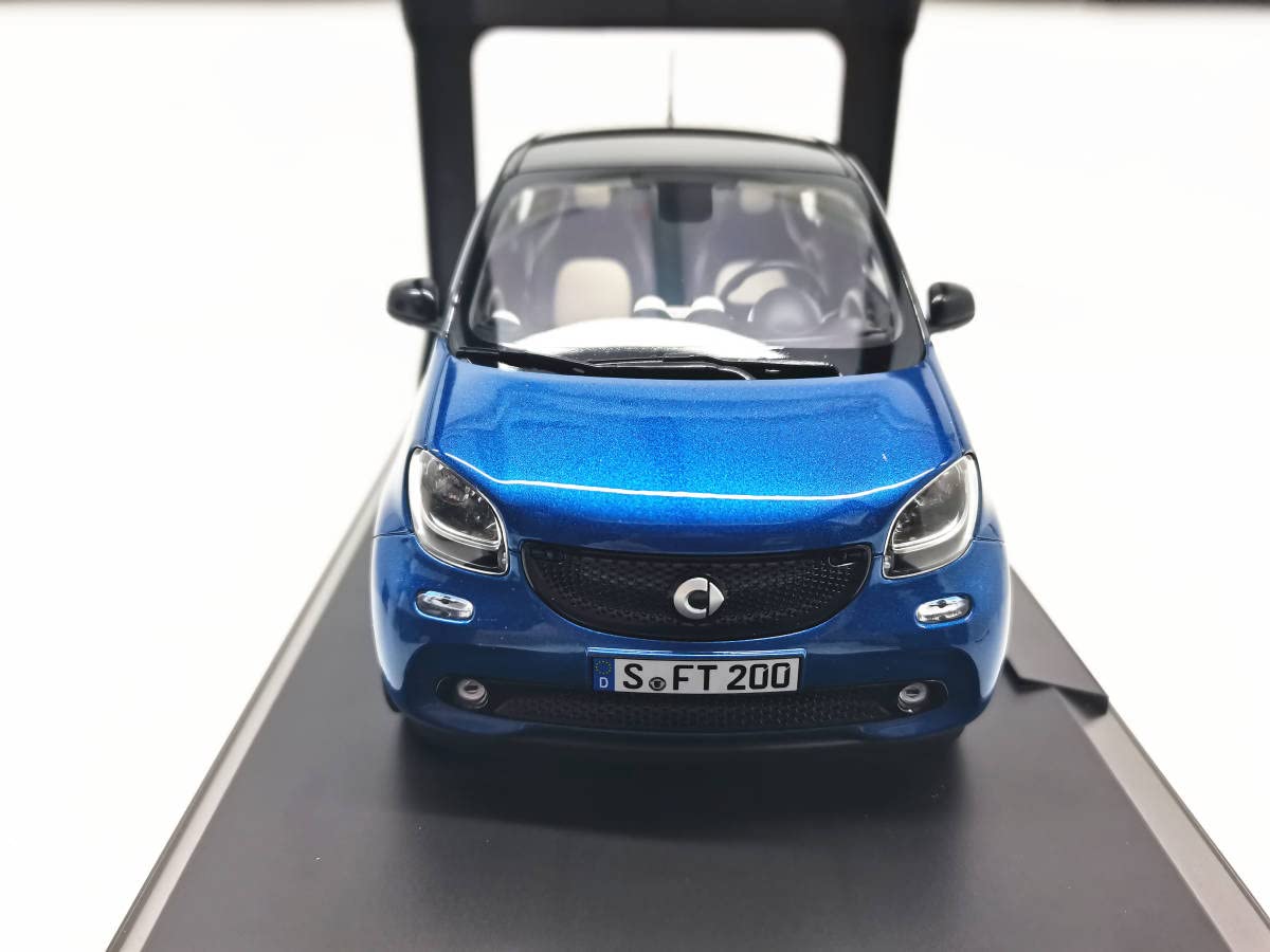 Amazon | ノレブ 1/18 スマート Smart Forfour 青 | ミニカー
