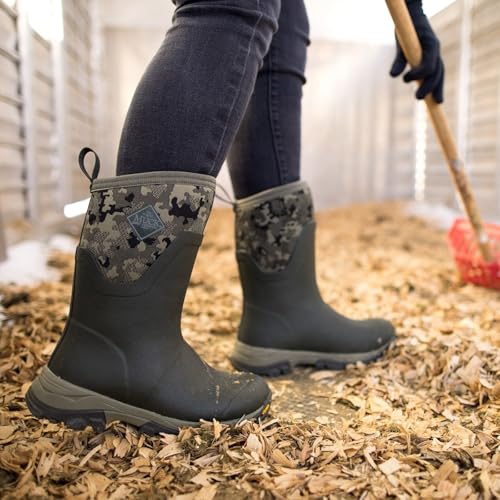 Image of MUCK Women's Arctic Ice Mid Boot + Vibram Arctic Grip A.T.