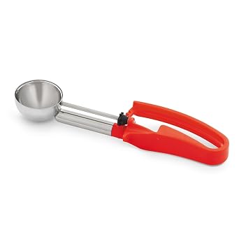Vollrath 1.52 Oz. Red Extended Length Squeeze Disher