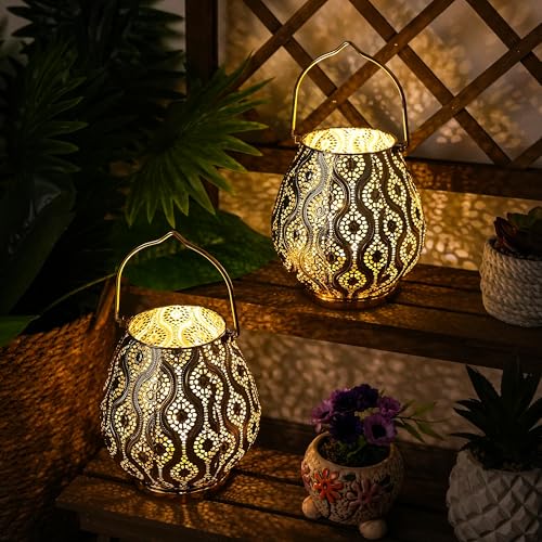 TRIROCKS 2er-Set Marokkanische Dekorative Tischlampen aus Metall 26 cm Hoch Batteriebetriebene Kabellose Laternen für Zuhause Wohnzimmer Garten Hof Partys Veranstaltungen Drinnen Draußen (Gold) – Bild 4