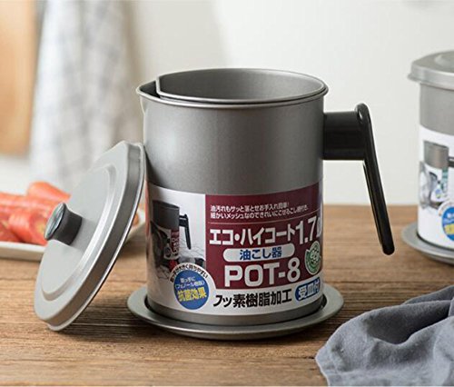 LiebHome Oil Storage Grease Keeper, Grease Container with Stainless Steel Mesh Strainer, Lid and a Slip-Proof Plate (1.7 L)