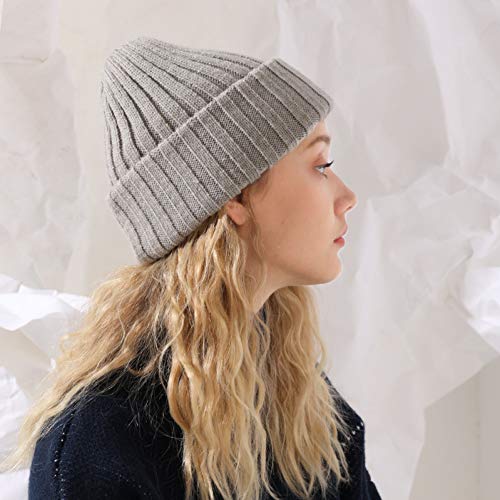 Bonnet tricoté chaud pour femme idéal pour vos sorties sous la neige