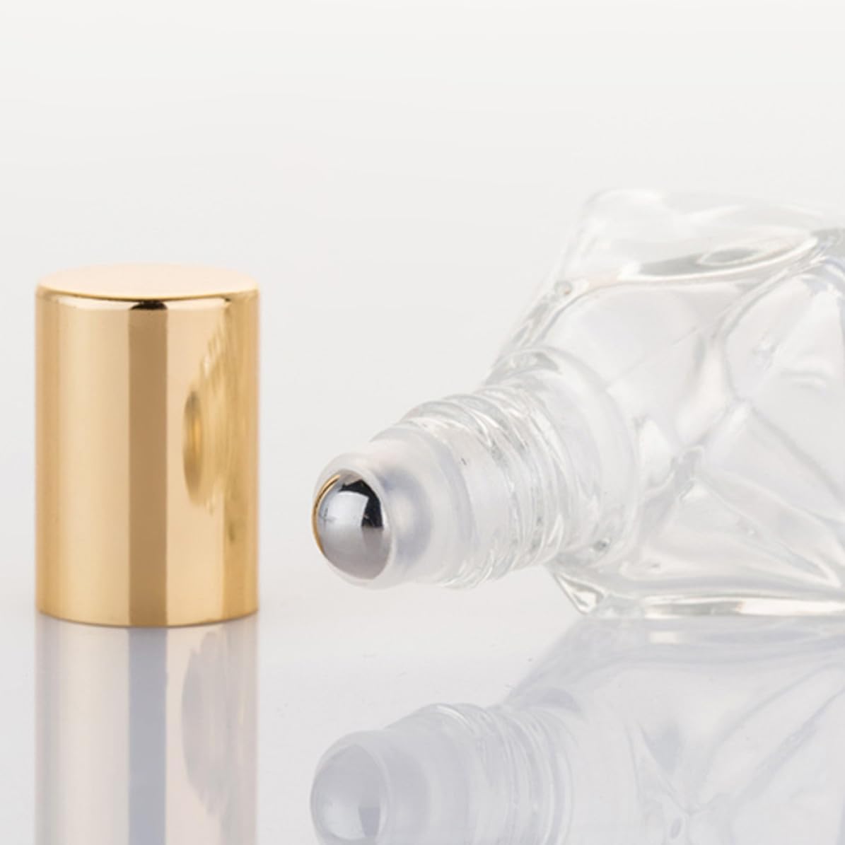 Roll-on Bottles Fragrance Bottles 5pcs 5ml Glass Five-pointed Star Shaped Refillable Essential Oil Containers Travel Purse Size Metallic Finish