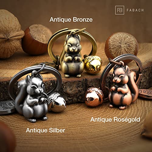 FABACH Eichhörnchen Schlüsselanhänger Skippy mit Gravur - Niedlicher Eichhörnchen Schlüsselanhänger - Eichhörnchen Glücksbringer als Motivation Geschenk für Freundin - Follow your Dreams