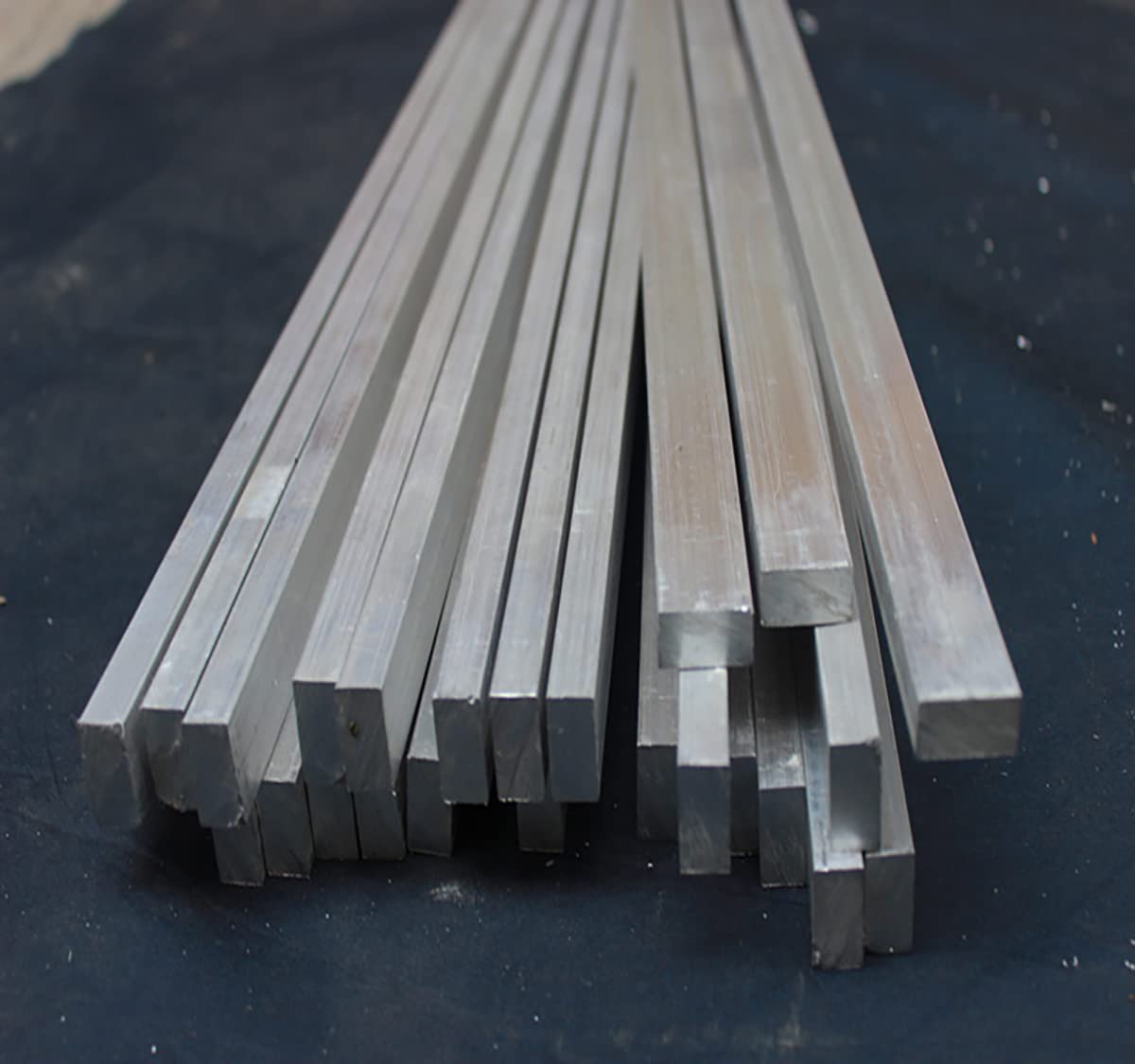 Aluminium-Flachstange 6061, Länge 500 mm, Breite 10–100 mm, Dicke 2 mm, 3 mm, 4 mm, 5 mm, 6 mm, 8 mm, 10 mm (Size : 10x40x500mm - 1pcs)