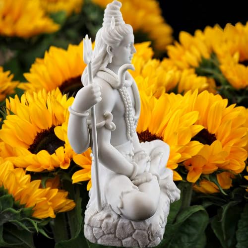 Petite statue en résine blanche : sublimez votre tableau de bord - 4