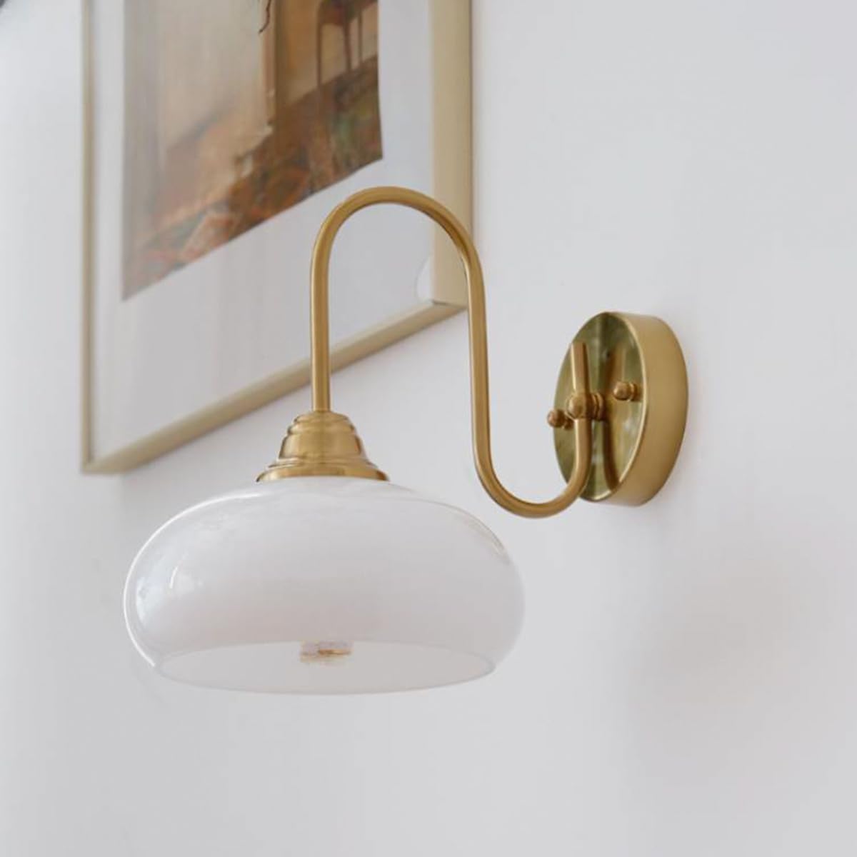 Modern Light Luxury Gold Milk Glass Wall Sconce Light Mid Century Modern Wall Mount Nordic Farmhouse Goosneck Indoor Wall Lighting Large Bedside Wall Lamp for Bedside Living Room Porch