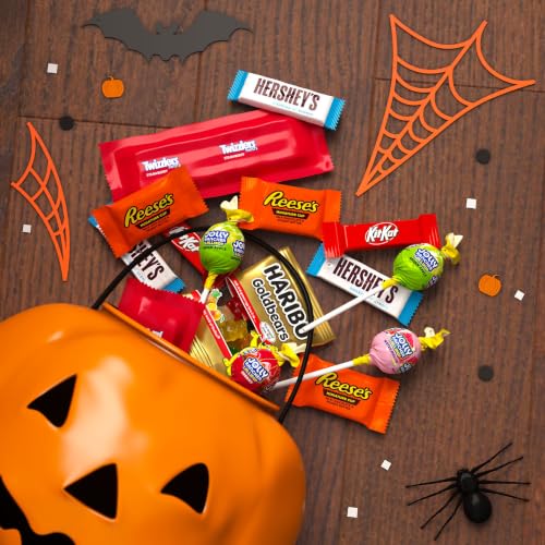 Hershey's Assorted Halloween Candy and Chocolate Bulk Variety Pack 20.65 oz | HERSHEY'S, REESE'S, KIT KAT, TWIZZLERS, HARIBO, JOLLY RANCHER Trick or Treat Bulk Candy, 65 individually wrapped pieces - image 7
