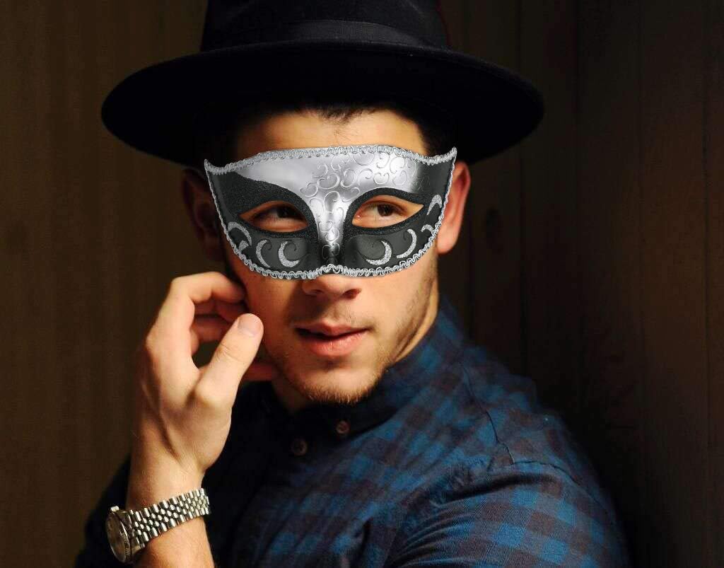 Coddsmz Couple Mask Half Venetian Masquerade Ball Mask Mardi Gras Mask Christmas Cosplay Costume Halloween Party Mask 2 Pack - Image 3