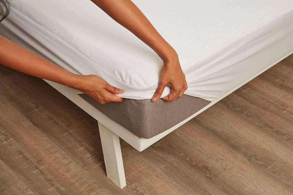 100%-Waterproof-Flex-Top-Mattress-Cover, Fitted Style Split Head Mattress Protector for Half Split Adjustable Beds - 6" to 10" Deep Pocket - Terry Cotton (Split Head Cal-King- 34 Inch Split from Top)