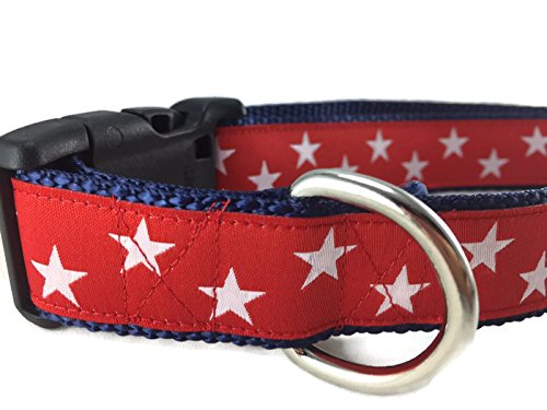 Medium Red Stars Dog Collar