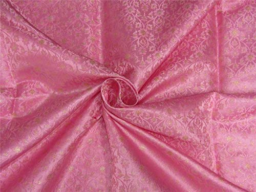 Brocart rose et doré pour robe de soirée de mariage et décoration créative de table