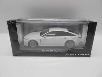 クラウン　SUV カラーサンプルミニカー　非売品　プレシャスホワイトパール トヨタ特注 1/30 新型 クラウンクロスオーバー 2022 カラー