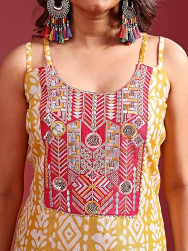 Image of EthnicJunction Women's Cotton Blend Straight Fit Straight Embroidered Batik Print Shoulder Straps Kurta | Navratri Special Kurta