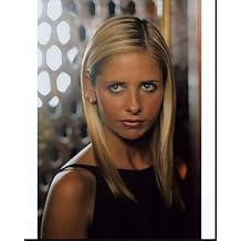 Posterazzi Sarah Michelle Gellar In Black Tank Top Photo Print 16 x 20 - Item # MVM03143