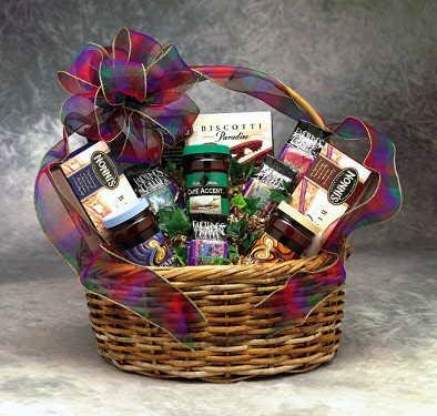 Amazon.com : Coffee Gift: Coffee Connoisseur Gourmet Gift Basket ...