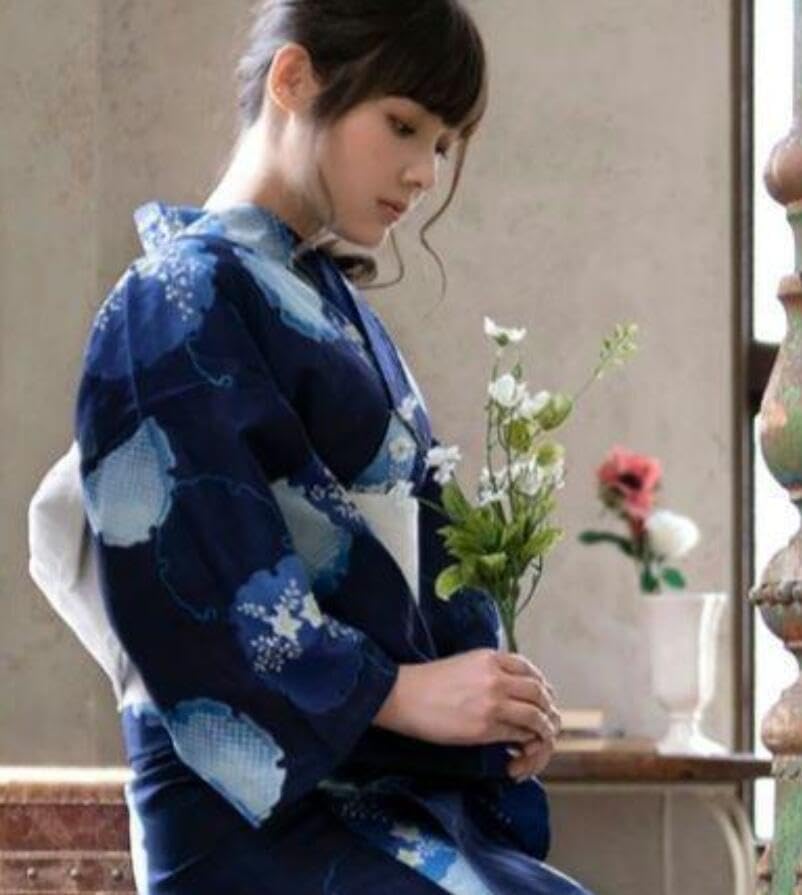 お任せ下駄+お任せ青系半幅帯お任せ帯締めつき◇墨描き鉄線花浴衣◇新