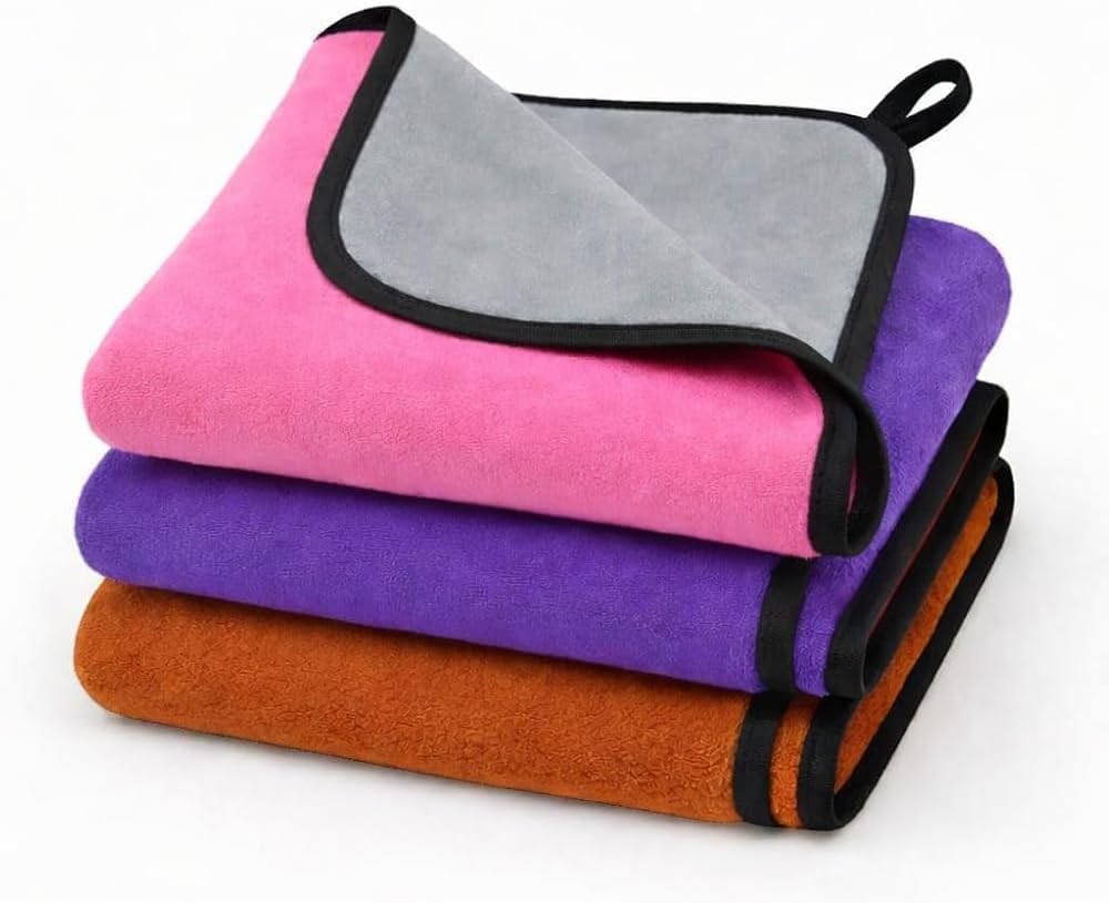 Ultra Soft Microfiber 3 pcs 40x40cms 600GSM Highly Absorbent, Lint Streak Free, Cloth for Beauty Saloons, Hotels, Kitchens, Cars Cleaning Cloth.