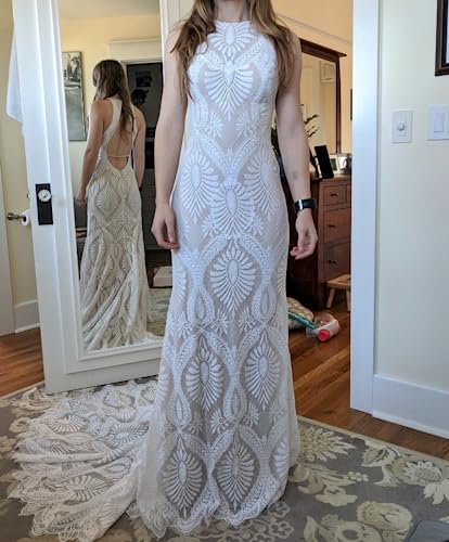 Image of Women's Beach Wedding Dresses for Bride 2022 Vintage Long Sleeves Lace Bohemian Bridal Gown