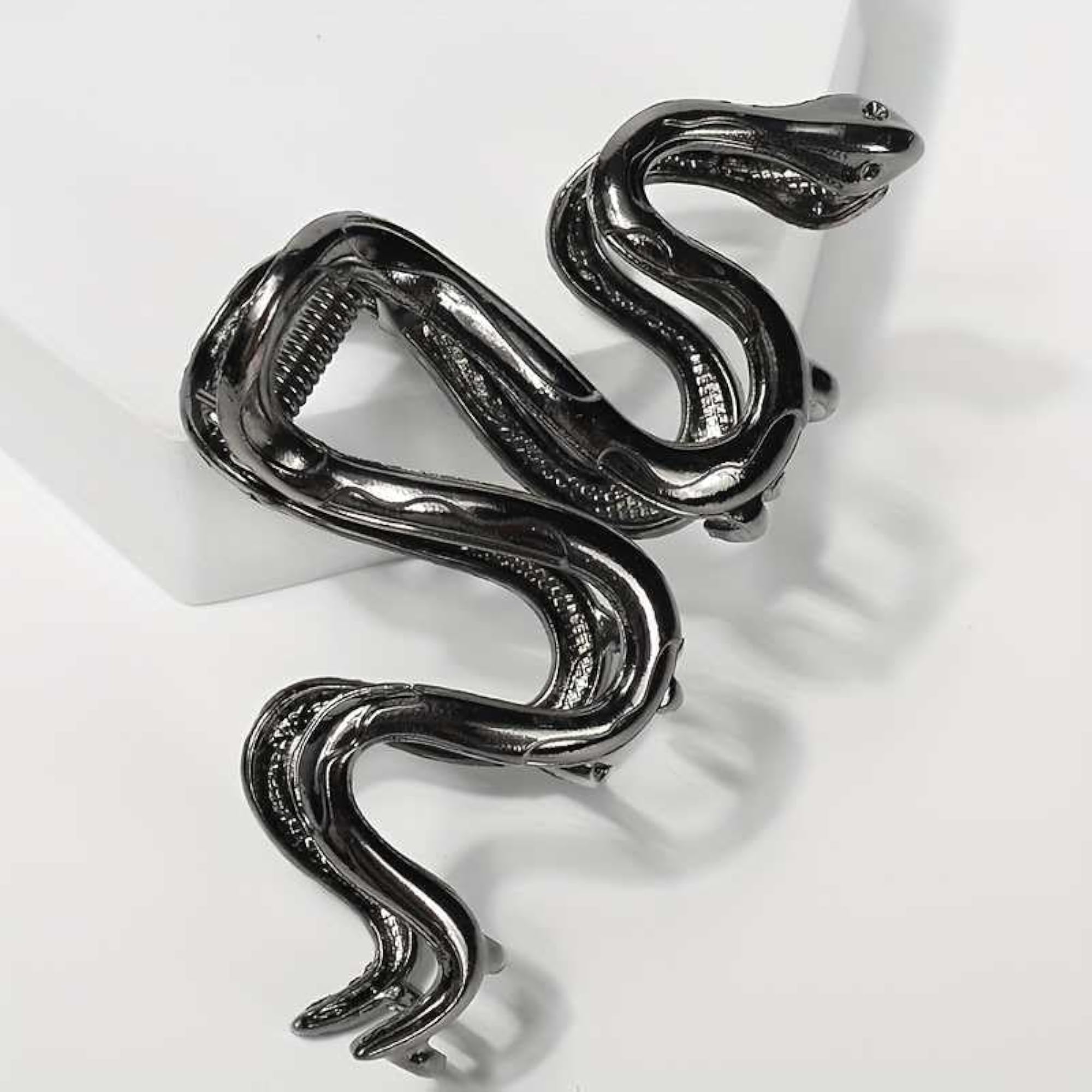 Women's Vintage Metal Gothic Snake Hair Claw, Intricate Design