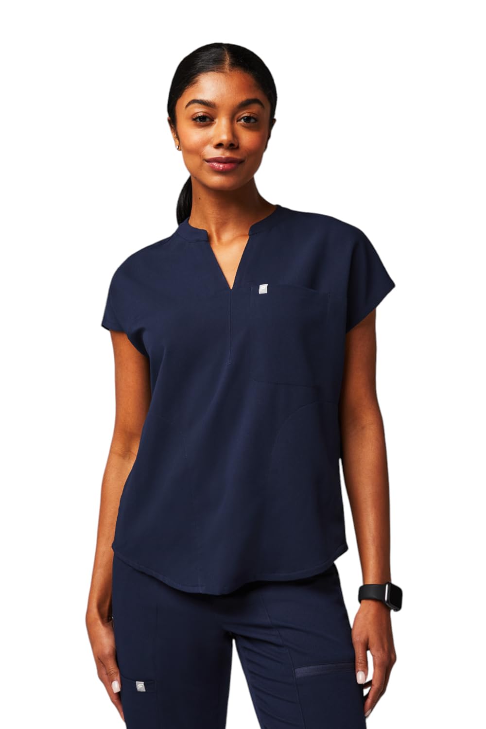 Fabletics Women's Evolve 3-Pocket Scrub Top with an Oversized Fit - MotionTech, 4-Way Stretch, Wrinkle-Resist, Anti-Shrink