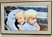 Review Image by Silvia Bryan