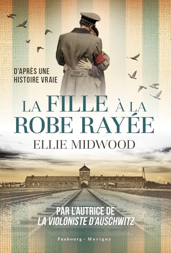 La fille à la robe rayée
