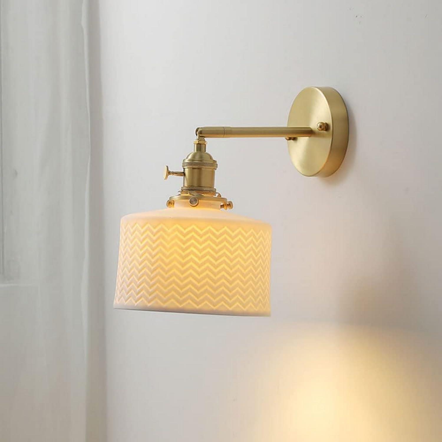 HPTHLY Wall Light Japanese Brushed Brass Adjustable Wall Sconce White Ceramic Shade E27 1-Light Wall Lamps Study Reading Wall Lighting Bedroom Bedside Wall (B)
