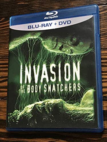 Invasion of the Body Snatchers (Two-Disc Blu-ray/DVD Combo in Blu-ray