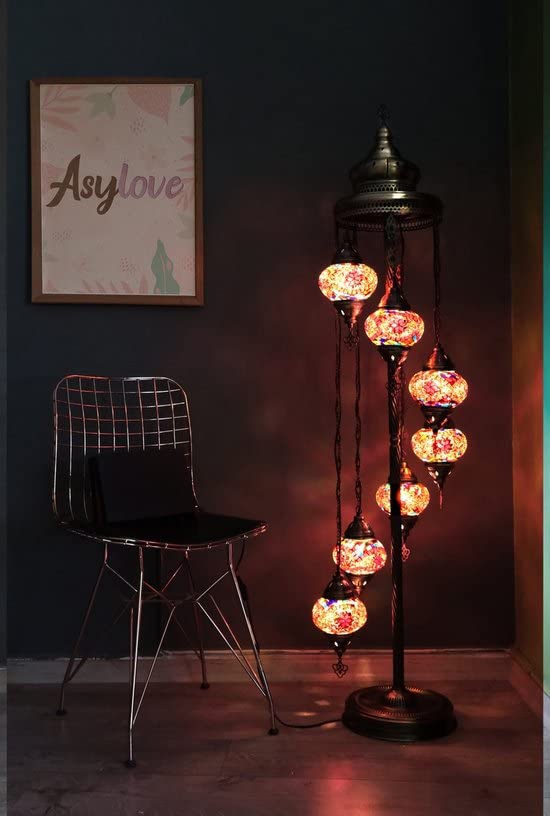 Lámpara Áurea De Mosaico: Luz Y Color En Tu Hogar. Huevo