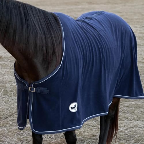 Jeffers Equine Elite Fleecedecke für Pferde, 167,8 cm, weich, verstellbare Passform, leicht, pflegeleicht, feuchtigkeitsableitend, Kühldecke mit Sattelgurt für nach dem Training, Reisen für Pferde