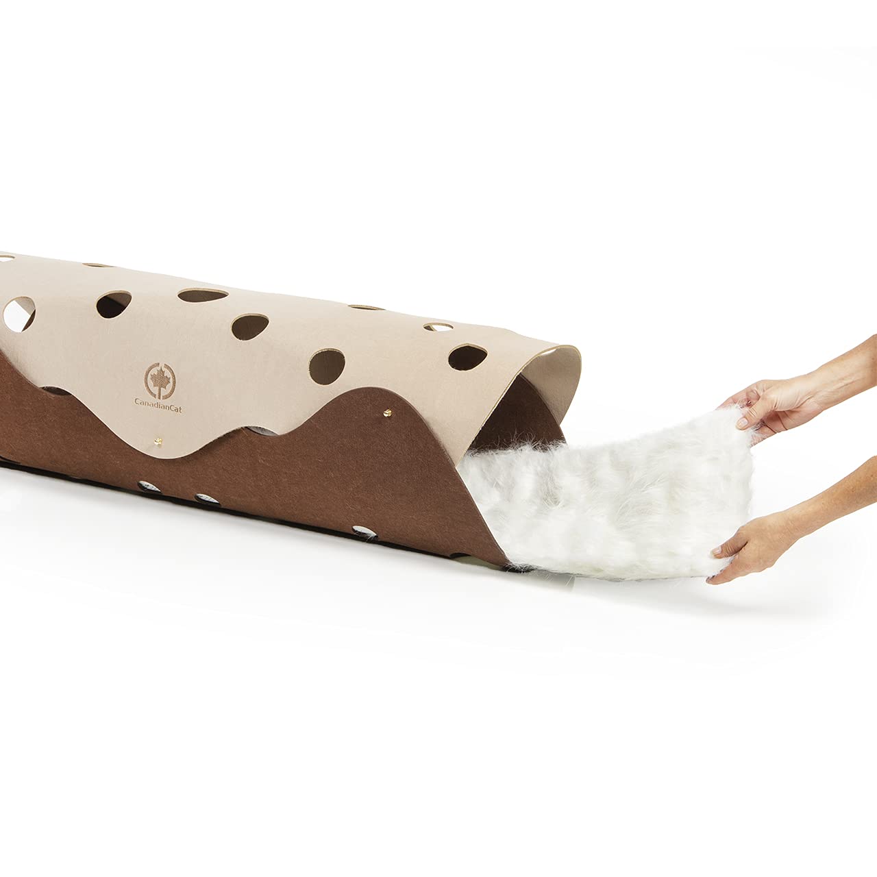 CanadianCat Company | Katzen Filztunnel XXL |ca. 120 x 35 cm| Spieltunnel & Liegematte aus Plüsch - der Katzentunnel in braun/beige