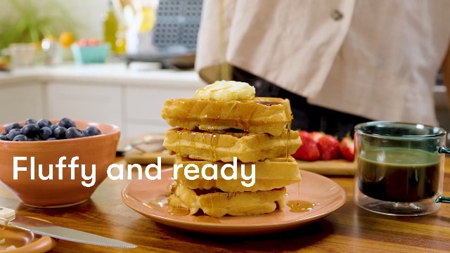 Amazon.com: bella Waffle Iron - 4 Square Belgian Waffle Maker, Non